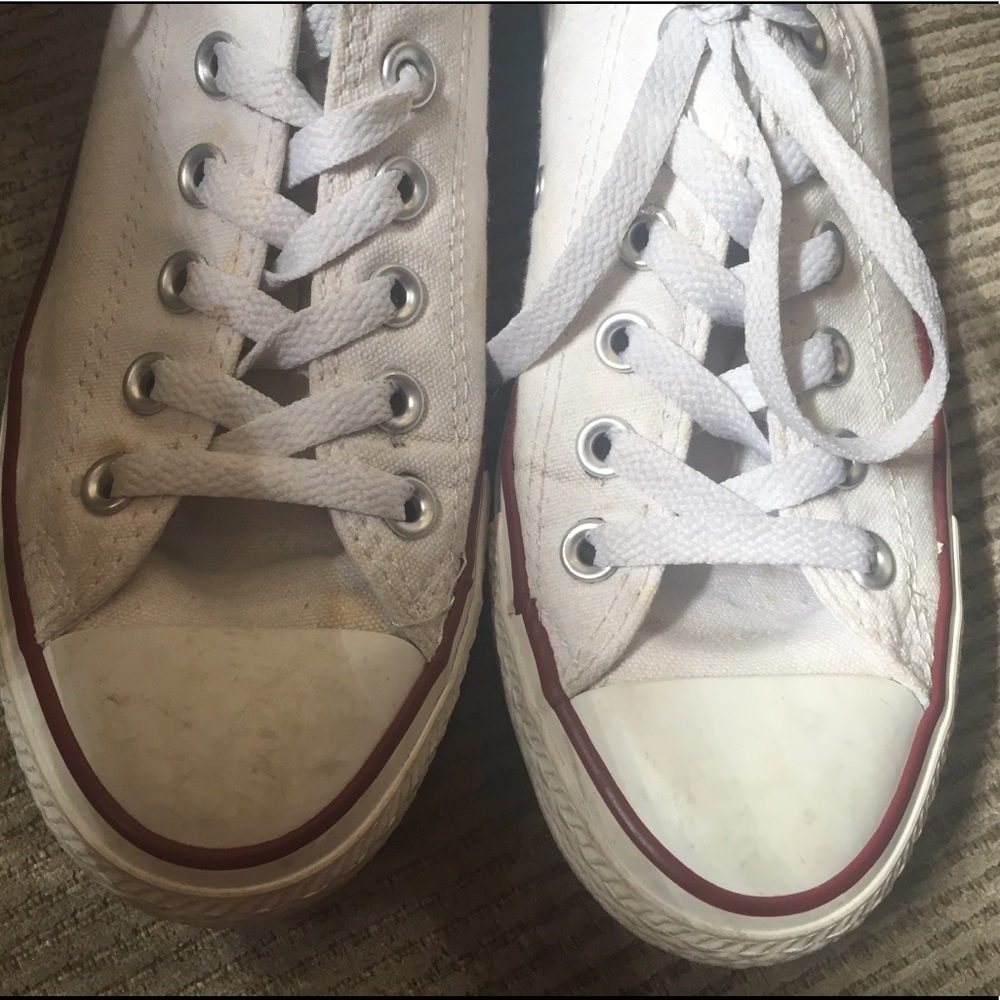 White converse - Picture 3 of 7